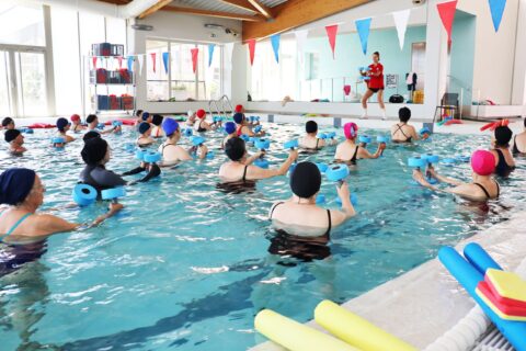 Cours d'aquagym à la piscine couverte Alphonse Roudière