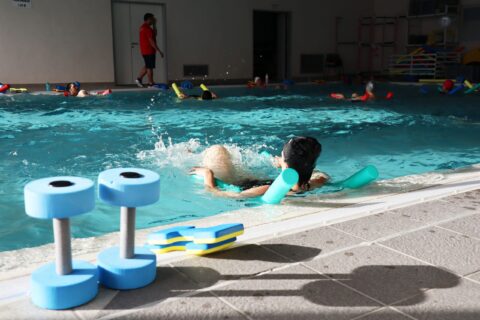 Cours d'aquatonic à la piscine couverte Alphonse Roudière