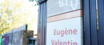 Plaque de la crèche Eugène Valentin à Cavaillon