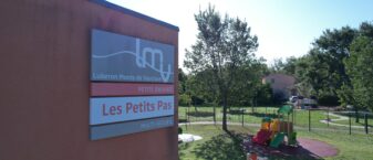 Photo de la plaque LMV Crèche Les Petits Pas