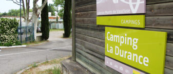 Entrée du camping La Durance à Cavaillon